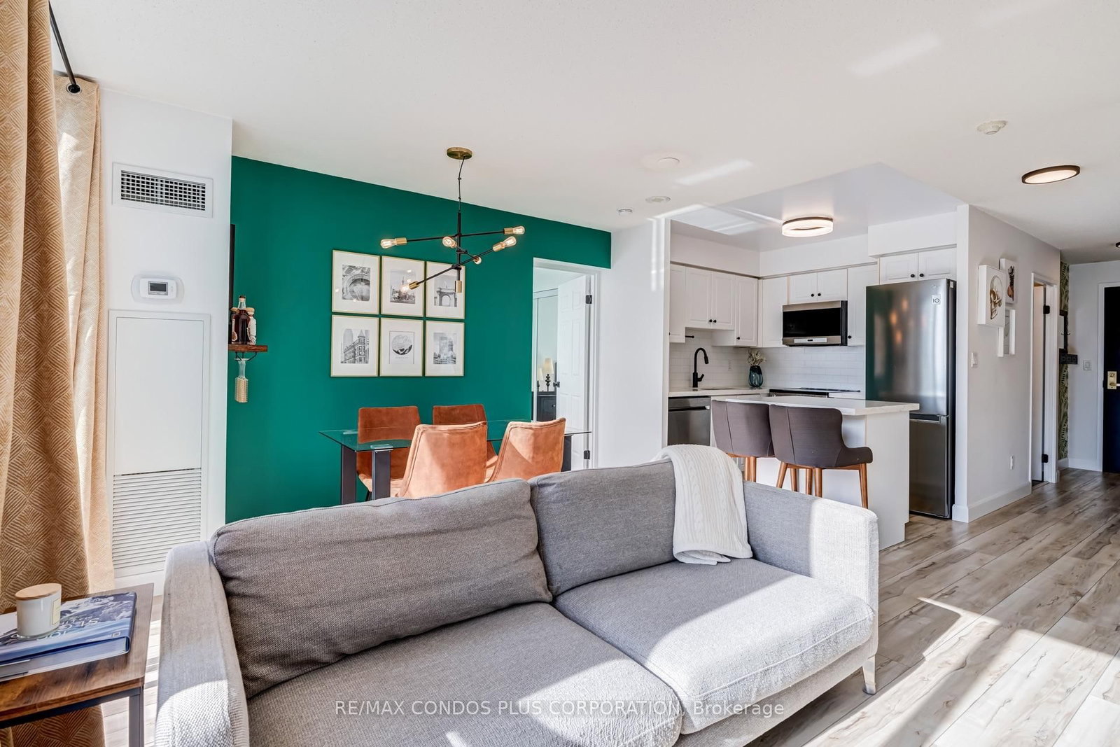 43 Eglinton Avenue E • #1901 • Toronto, ON photo 9