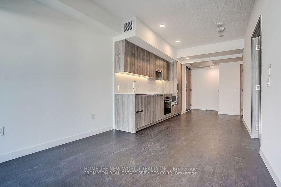 1 Concord Cityplace Way • #538 • Toronto, ON photo 12