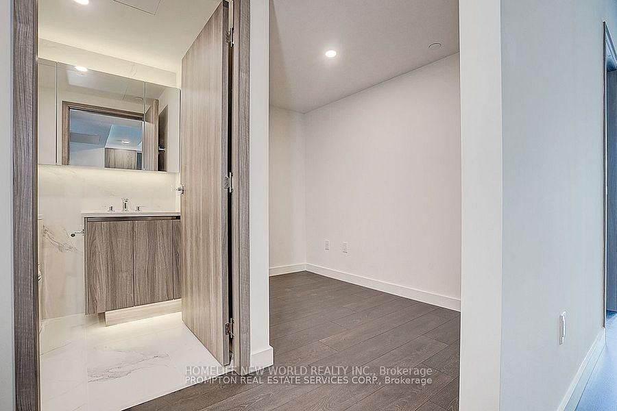 1 Concord Cityplace Way • #538 • Toronto, ON photo 16