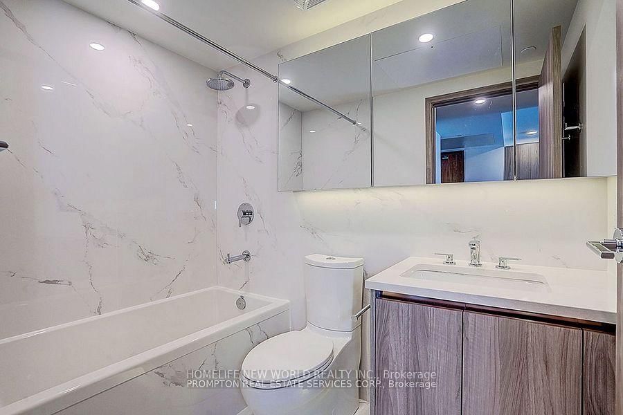 1 Concord Cityplace Way • #538 • Toronto, ON photo 18