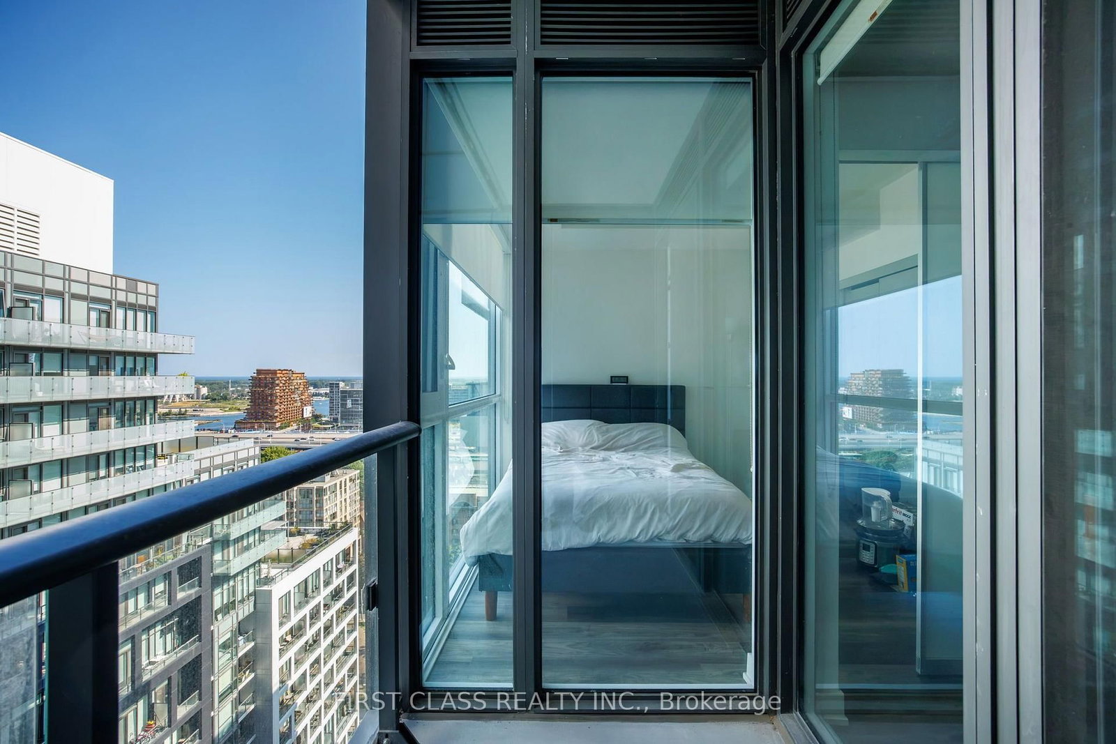 121 Lower Sherbourne Street • #LPH1840 • Toronto, ON photo 21