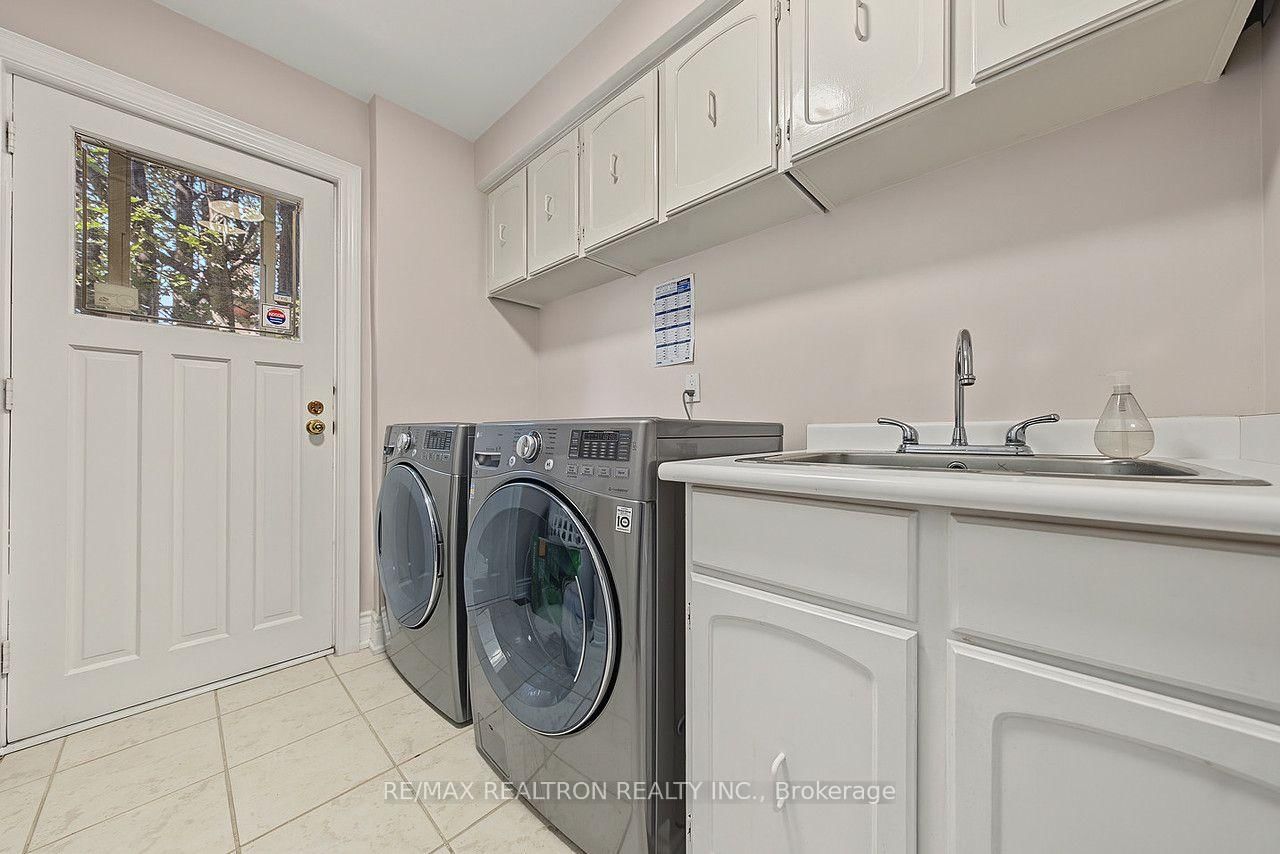 77 Mossgrove Trail • Toronto, ON photo 26