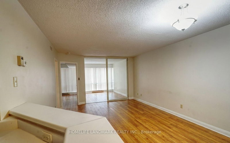 511 - 1001 Bay Street