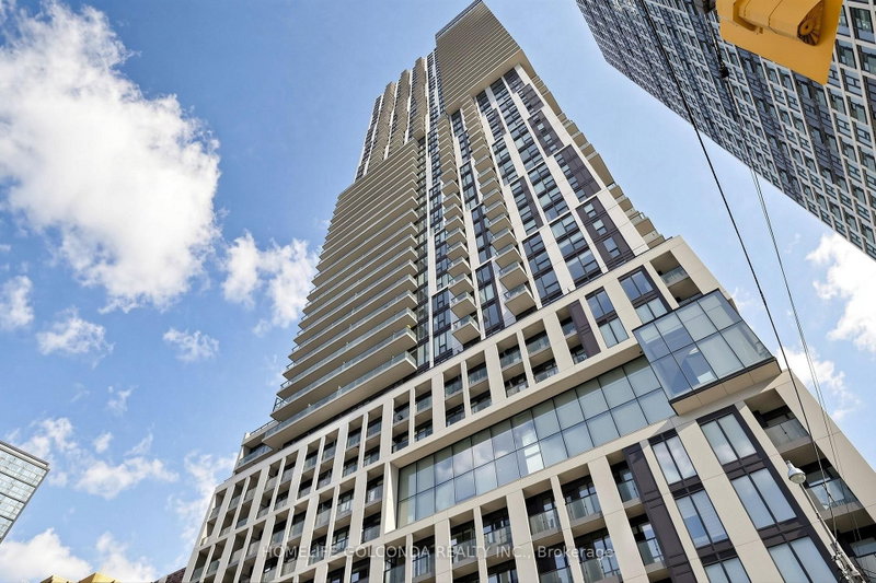 2714 - 251 Jarvis Street