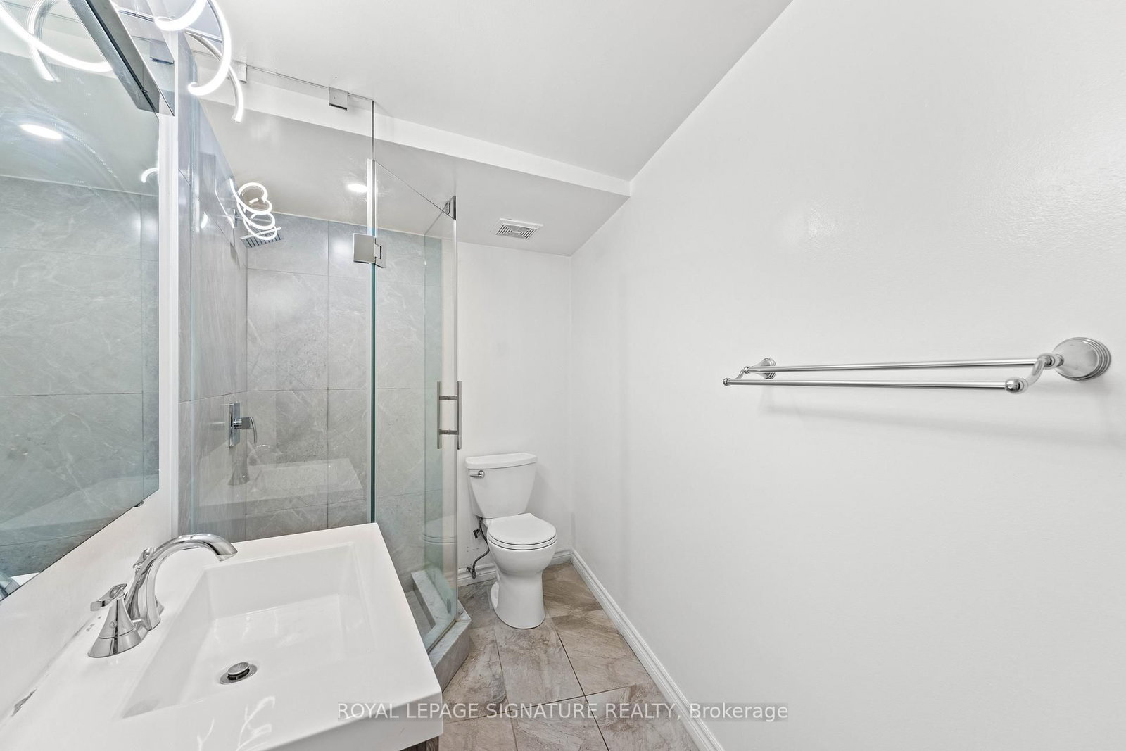 109 Jenny Wren Way • #62 • Toronto, ON photo 40