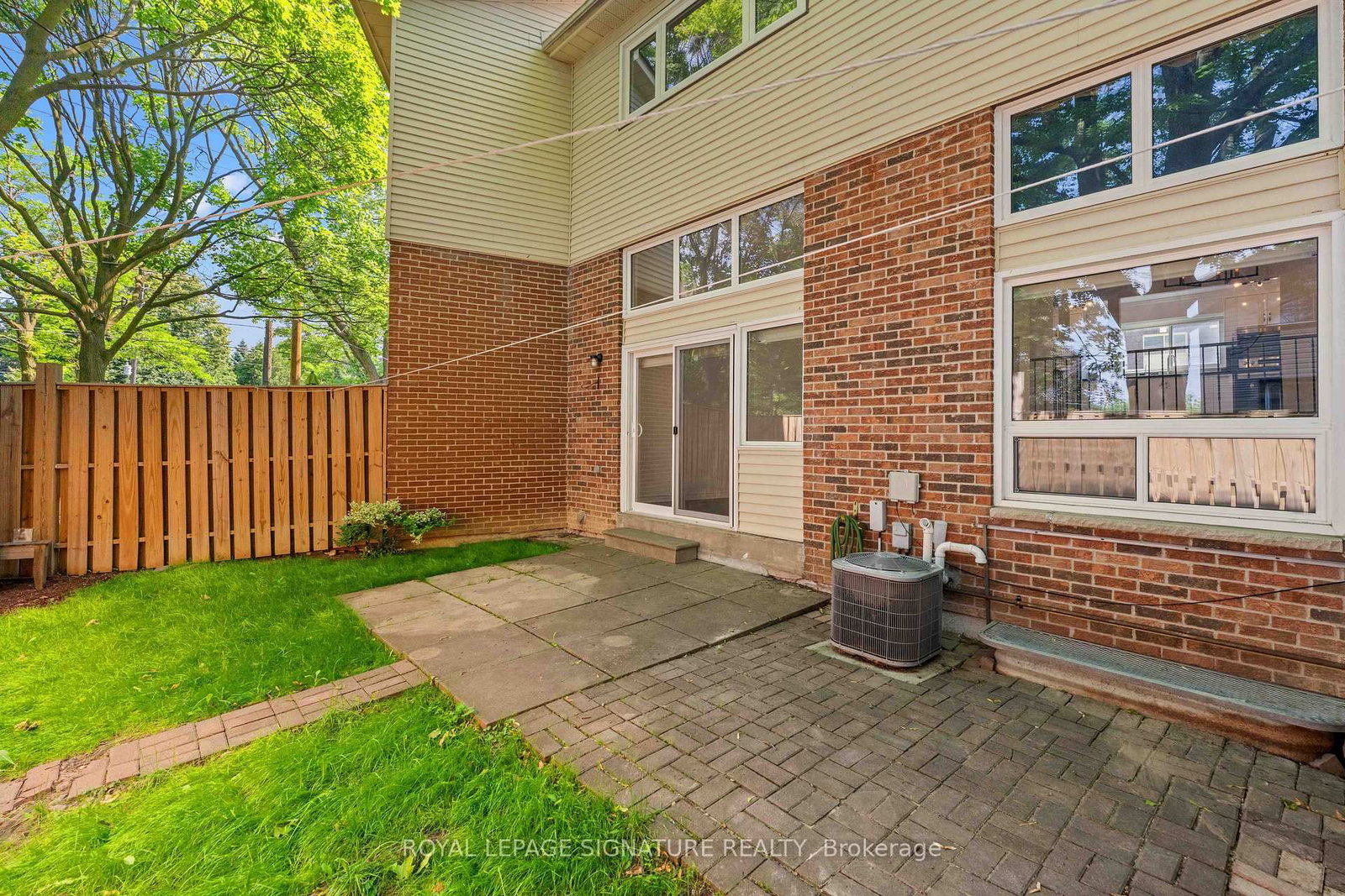109 Jenny Wren Way • #62 • Toronto, ON photo 42