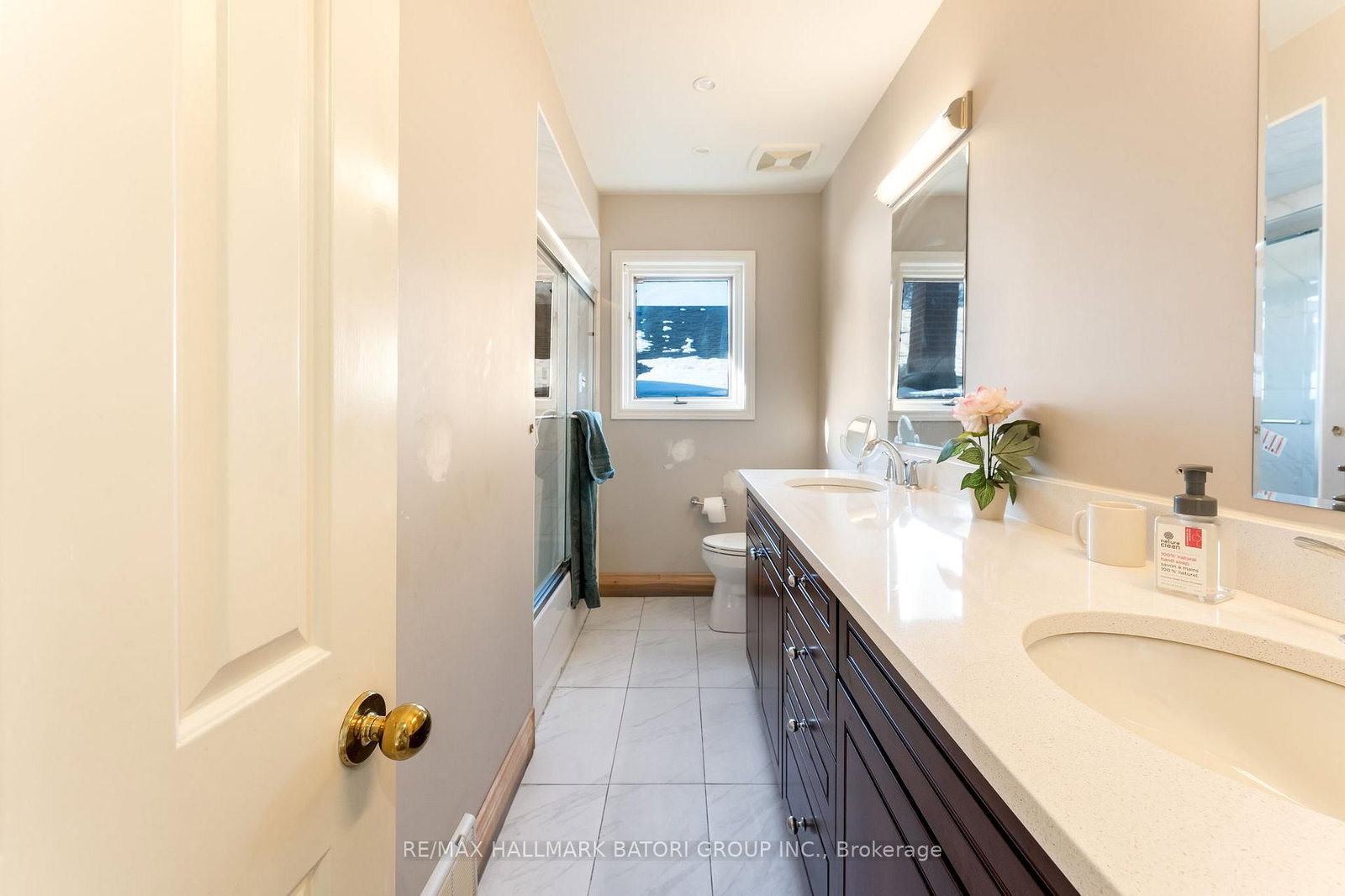 64 Prue Avenue • Toronto, ON photo 10