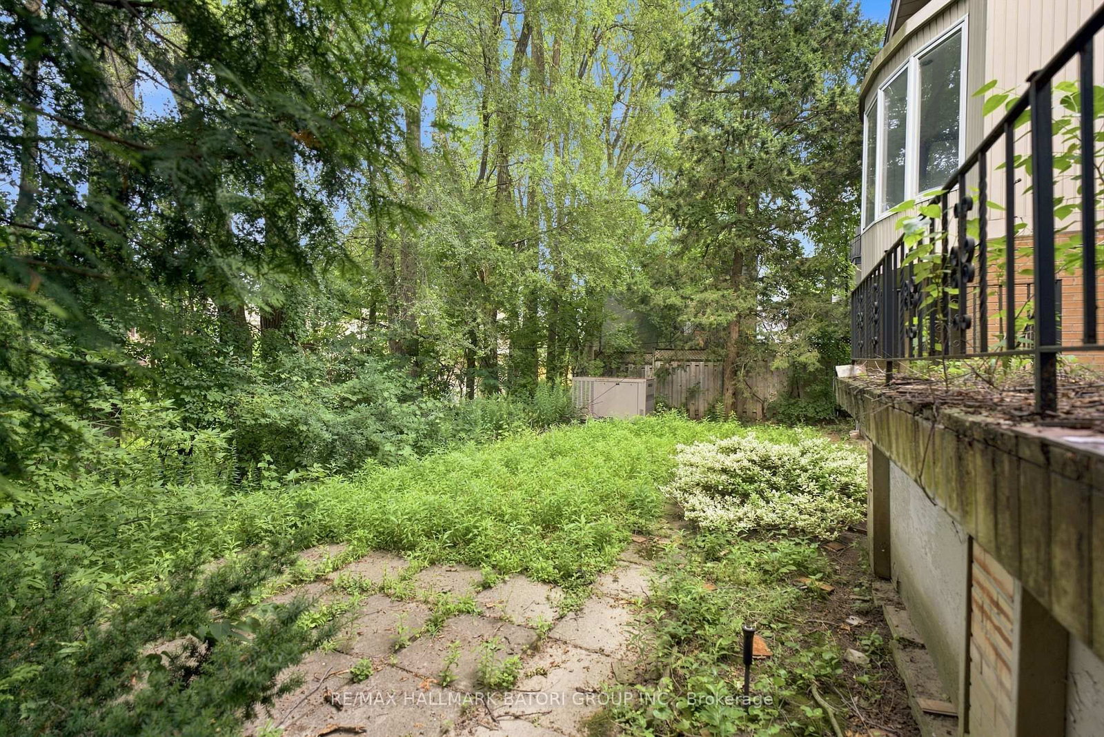 64 Prue Avenue • Toronto, ON photo 11
