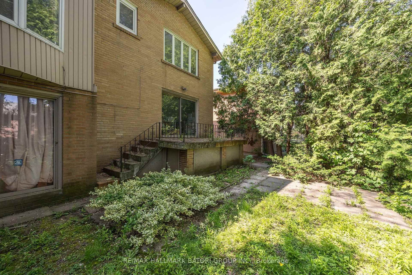 64 Prue Avenue • Toronto, ON photo 13