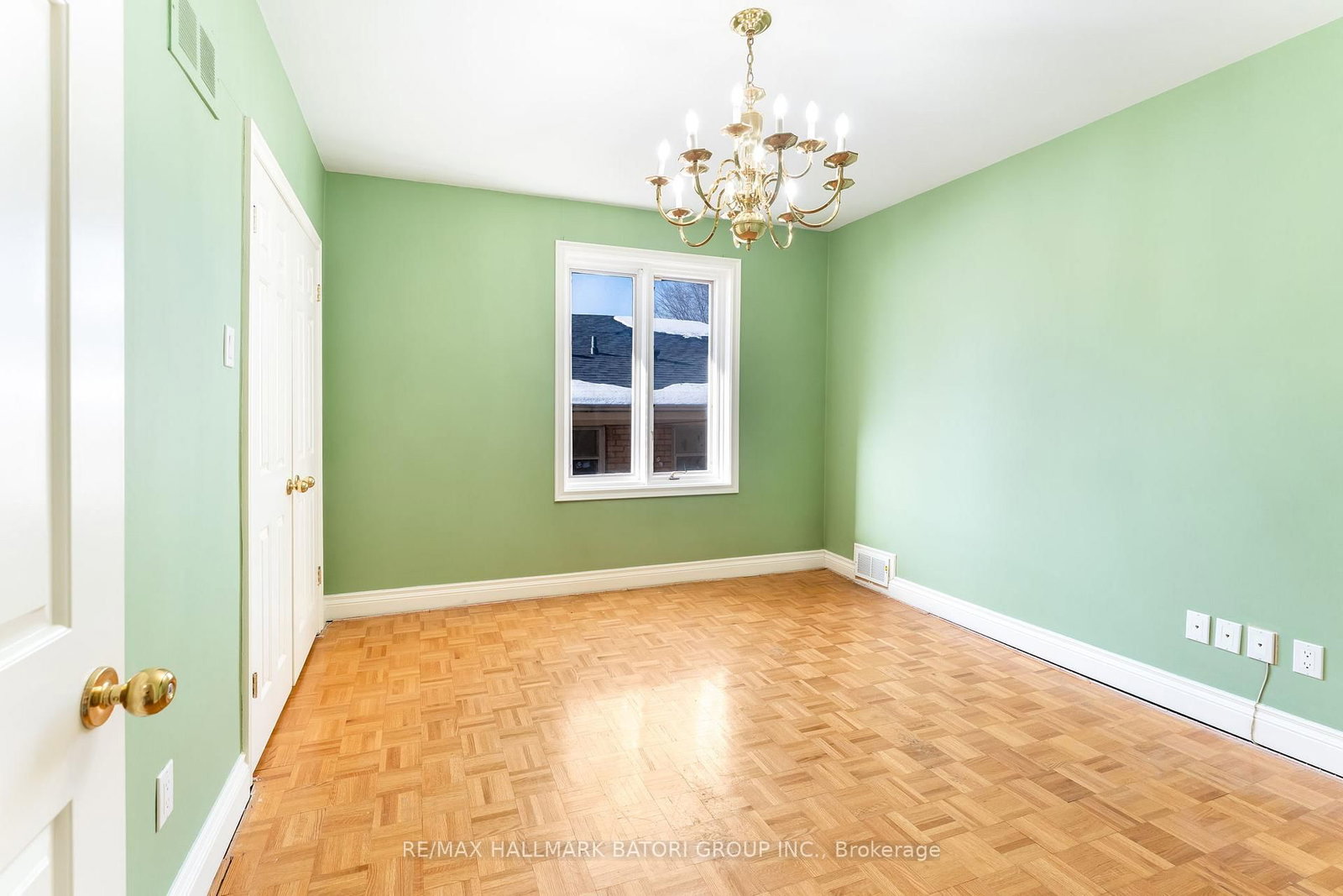 64 Prue Avenue • Toronto, ON photo 8