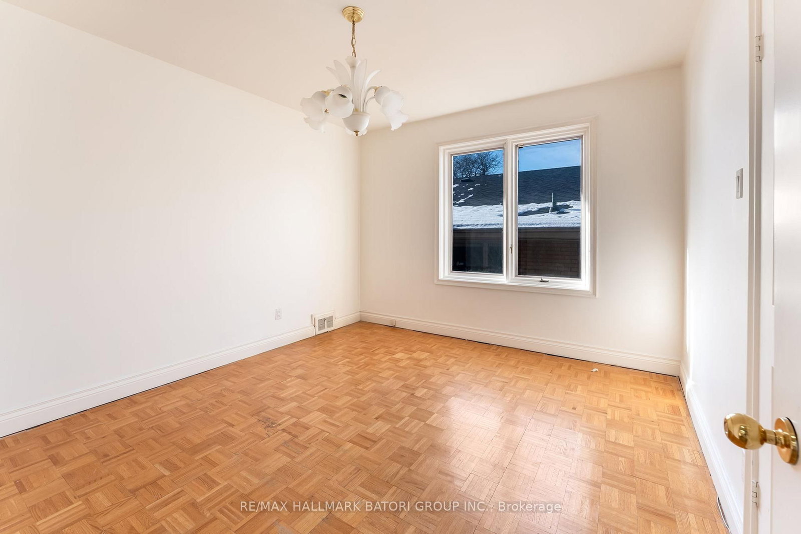 64 Prue Avenue • Toronto, ON photo 9