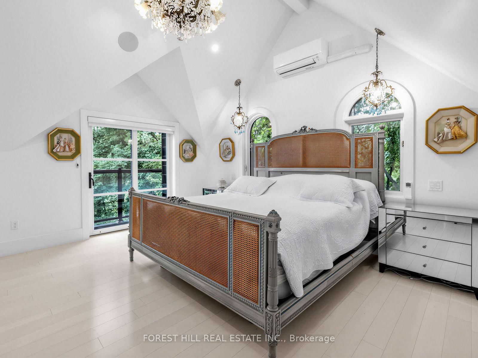 55 Strathearn Boulevard • Toronto, ON photo 25