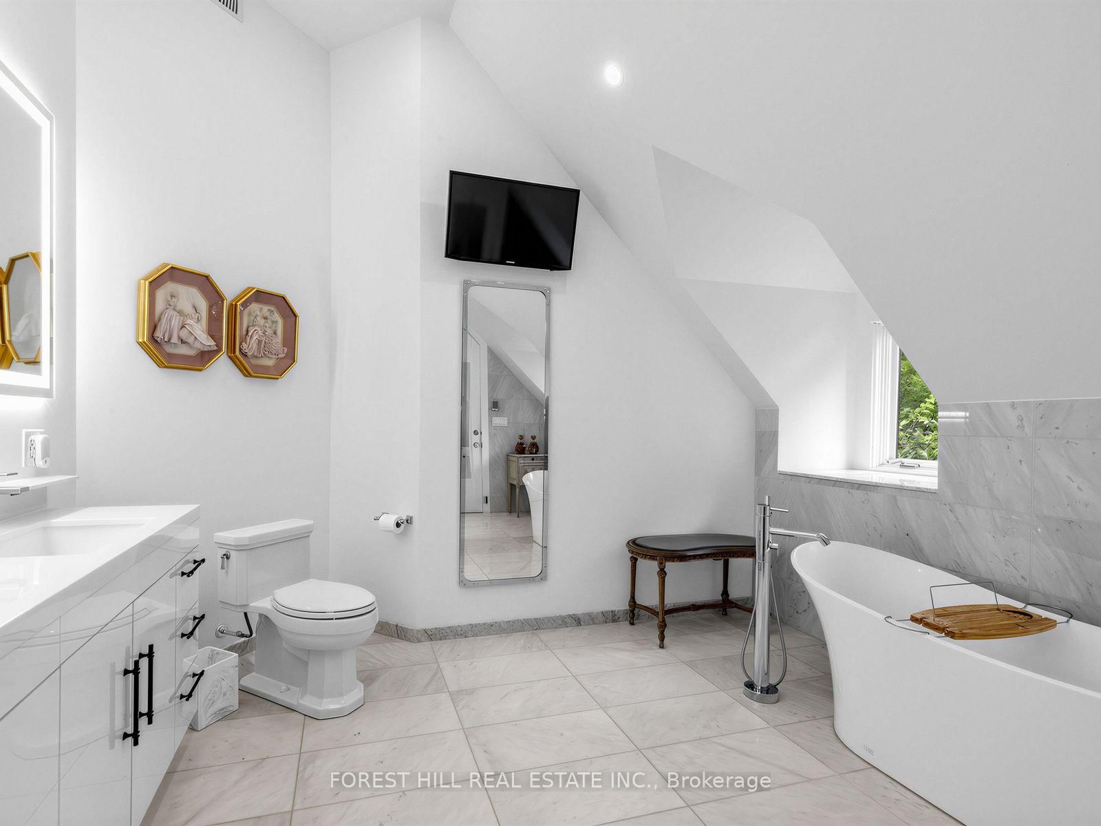 55 Strathearn Boulevard • Toronto, ON photo 27
