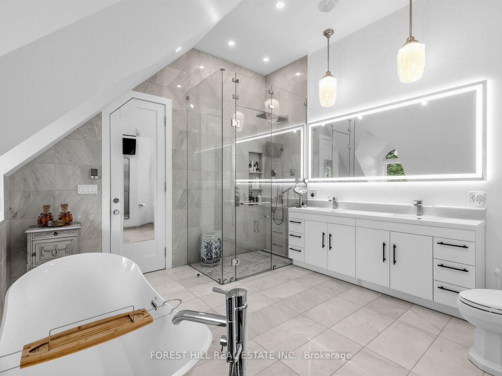 55 Strathearn Boulevard • Toronto, ON photo 28