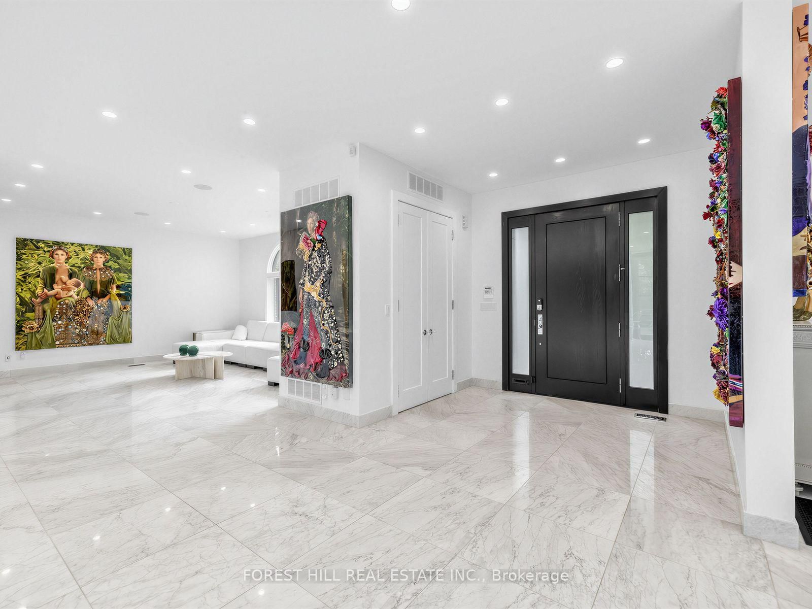 55 Strathearn Boulevard • Toronto, ON photo 4