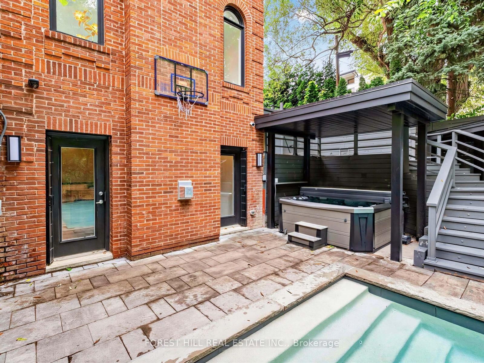55 Strathearn Boulevard • Toronto, ON photo 40