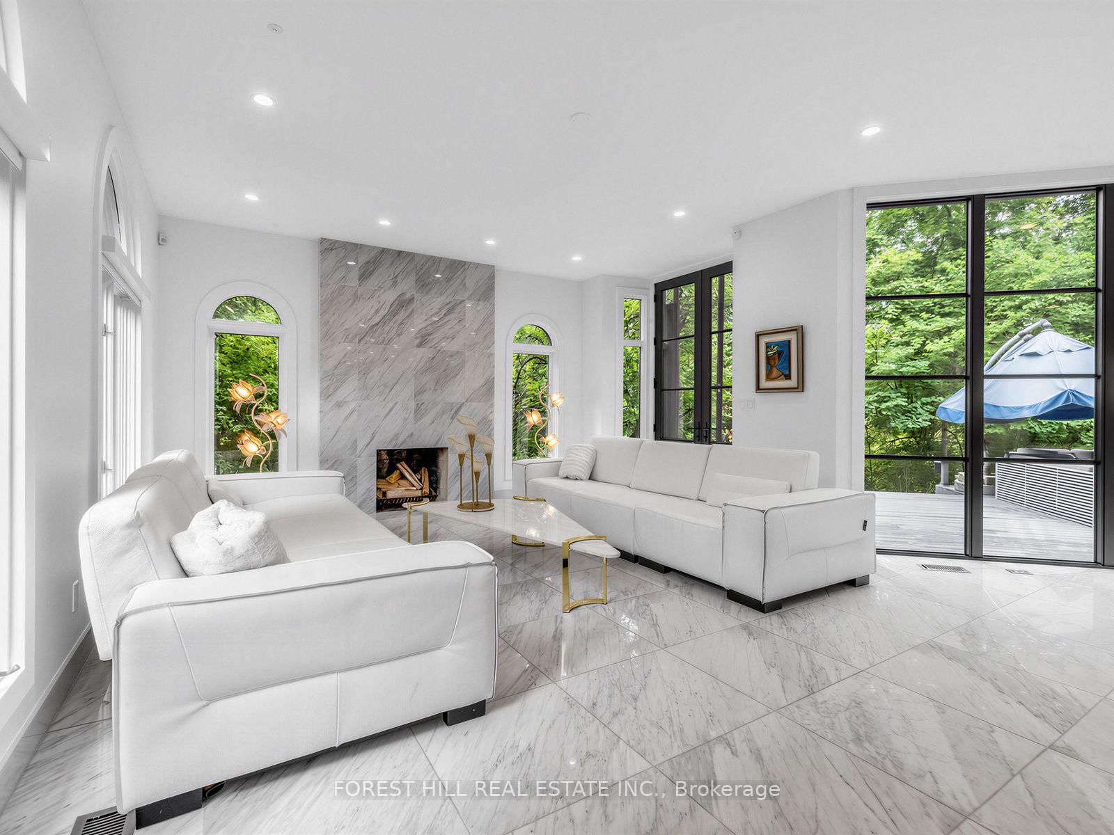 55 Strathearn Boulevard • Toronto, ON photo 8