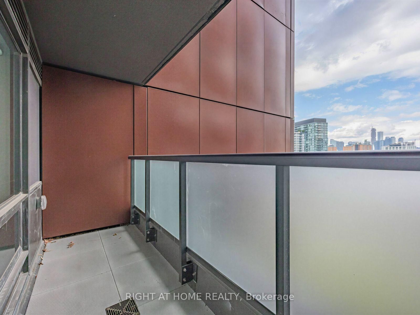 28 Eastern Avenue • #723 • Toronto, ON photo 11