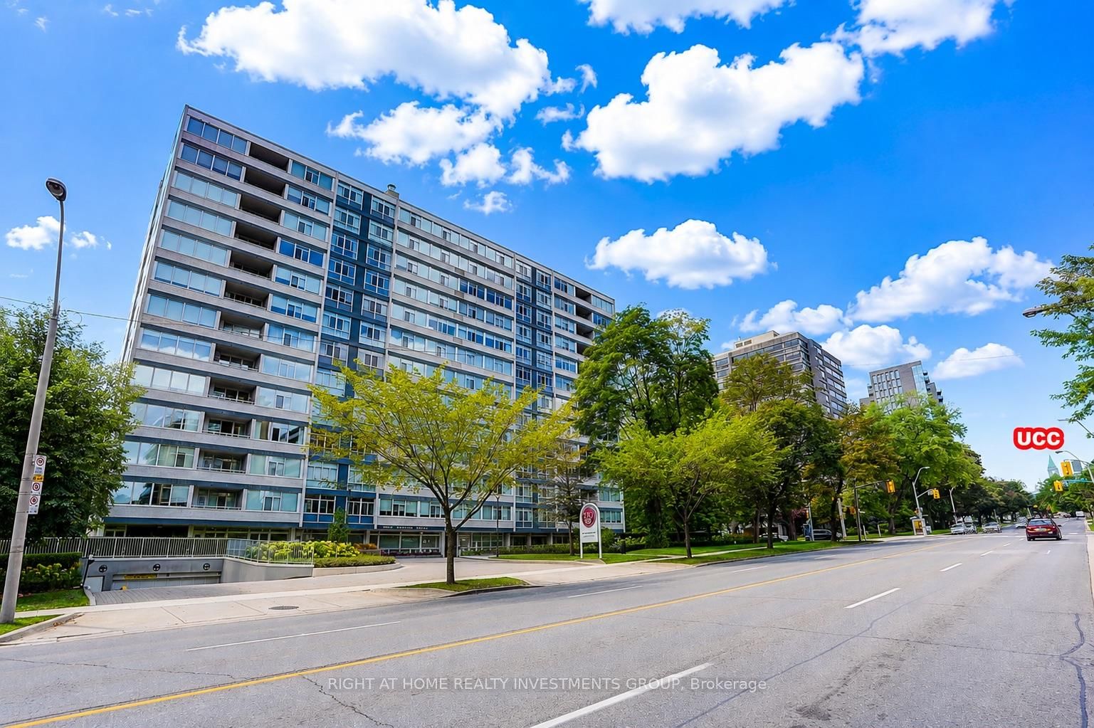 500 Avenue Road • #102 • Toronto, ON photo 1