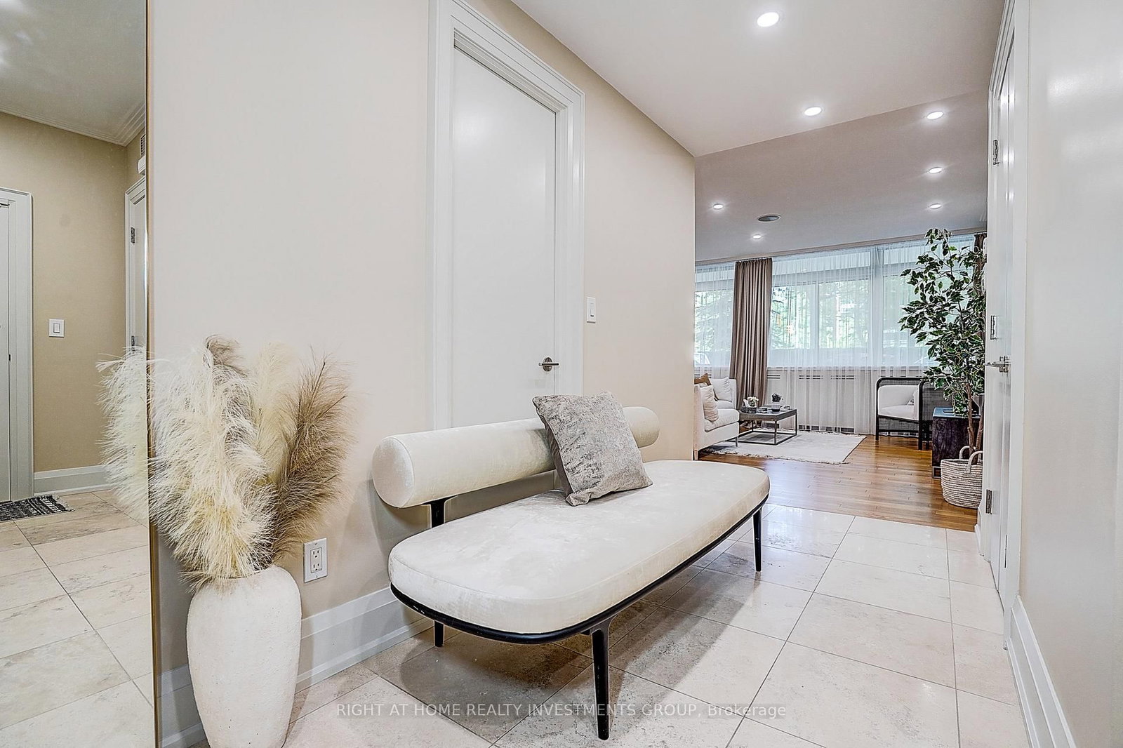 500 Avenue Road • #102 • Toronto, ON photo 12