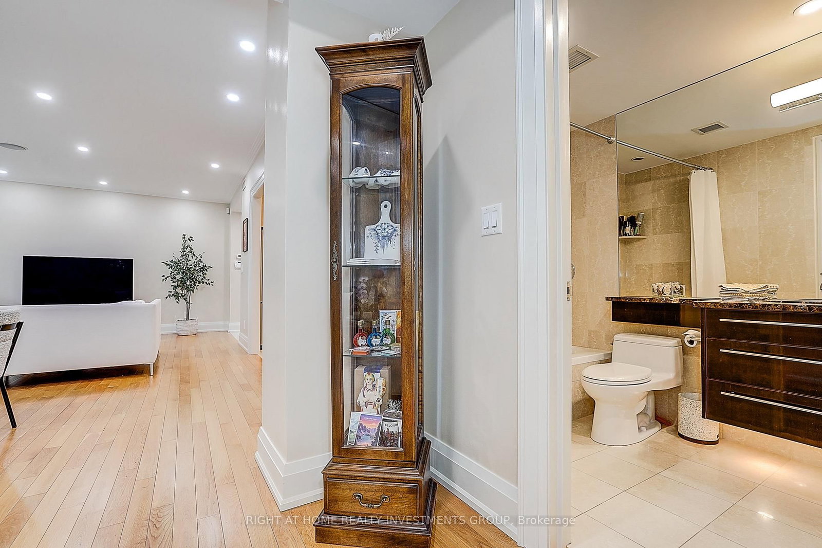 500 Avenue Road • #102 • Toronto, ON photo 28