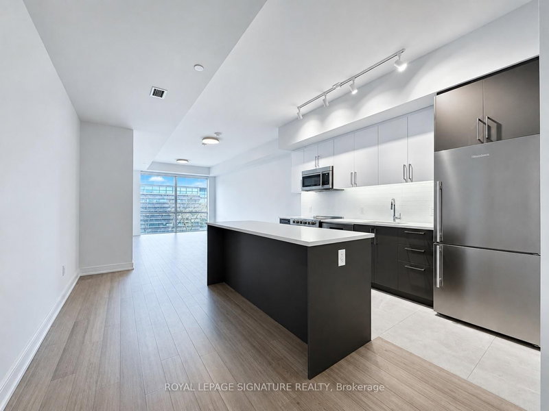 314 - 664 Spadina Avenue