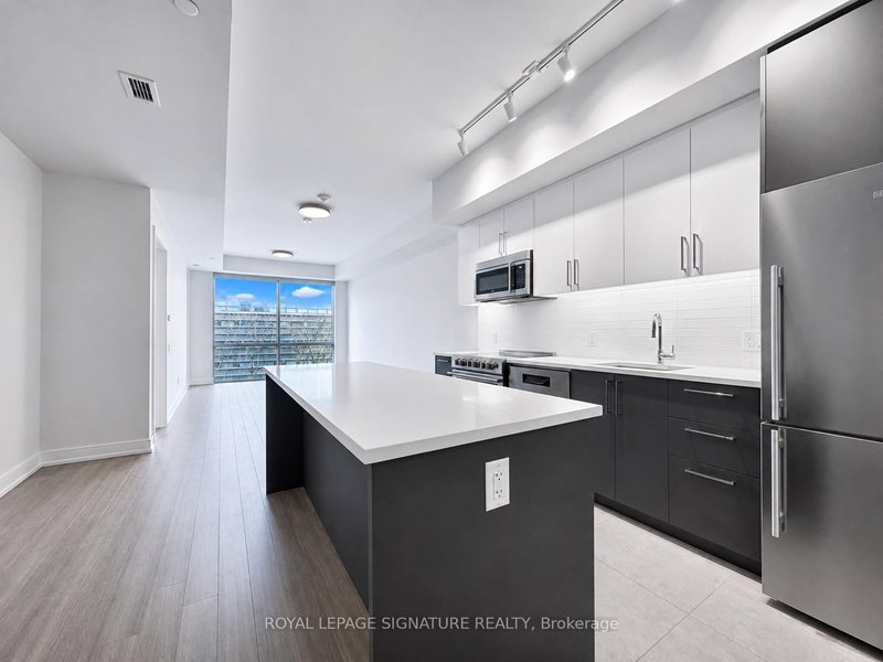 314 - 664 Spadina Avenue