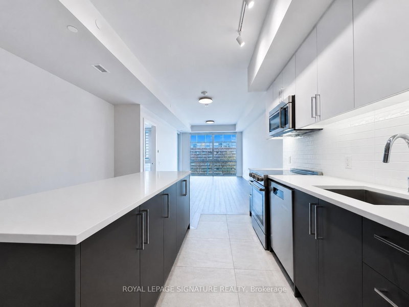 314 - 664 Spadina Avenue
