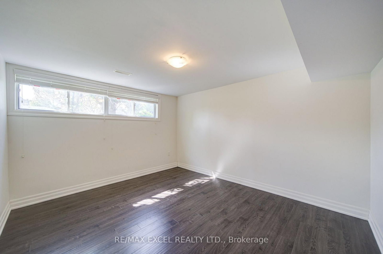 6 Averill Crescent • Toronto, ON photo 37