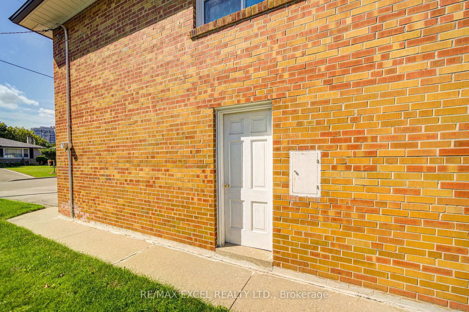 6 Averill Crescent • Toronto, ON photo 45