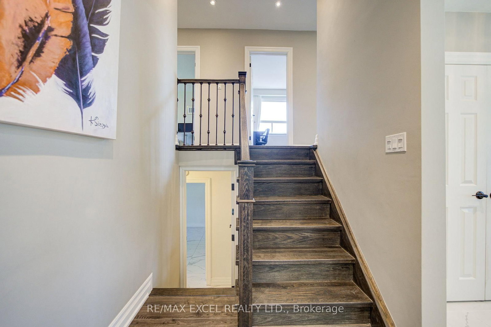 6 Averill Crescent • Toronto, ON photo 6