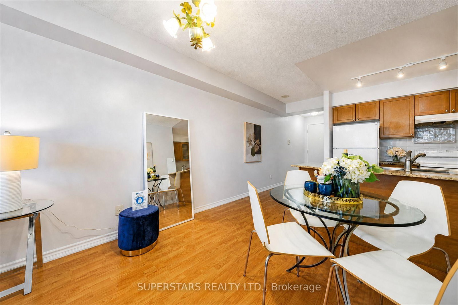 761 Bay Street • #1813 • Toronto, ON photo 9