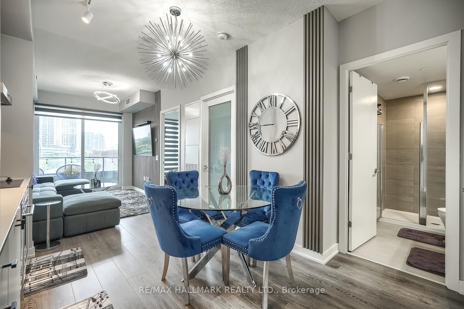 9 Tecumseth Street • #421 • Toronto, ON photo 1