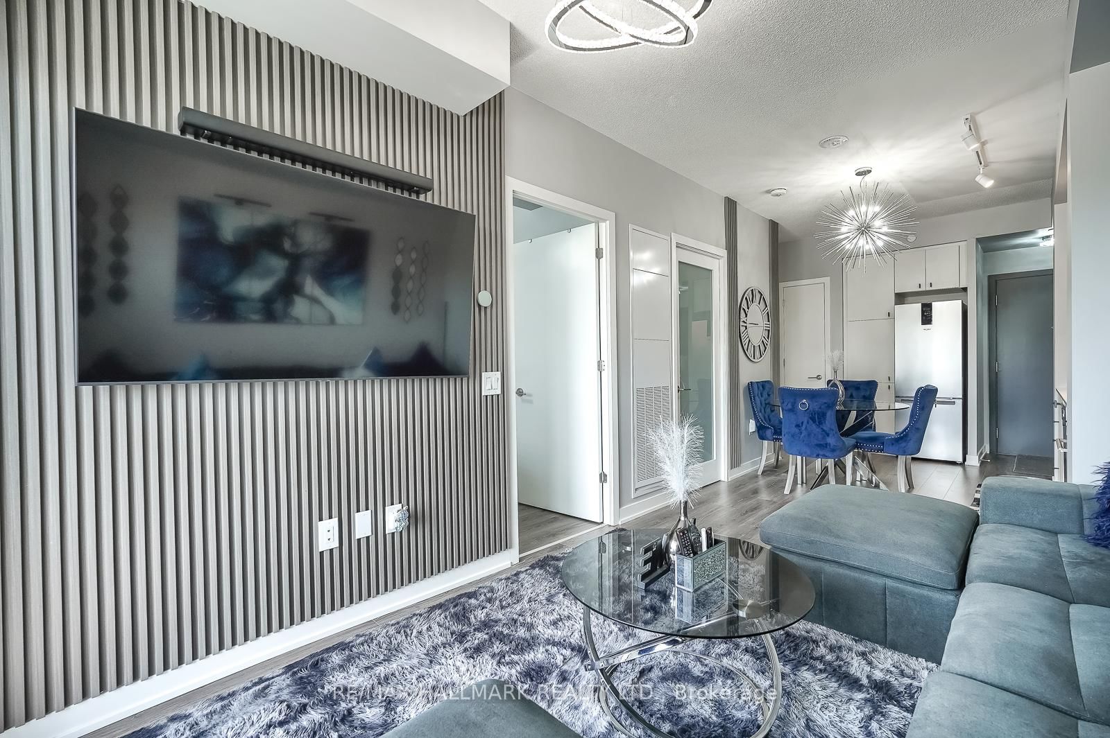 9 Tecumseth Street • #421 • Toronto, ON photo 11