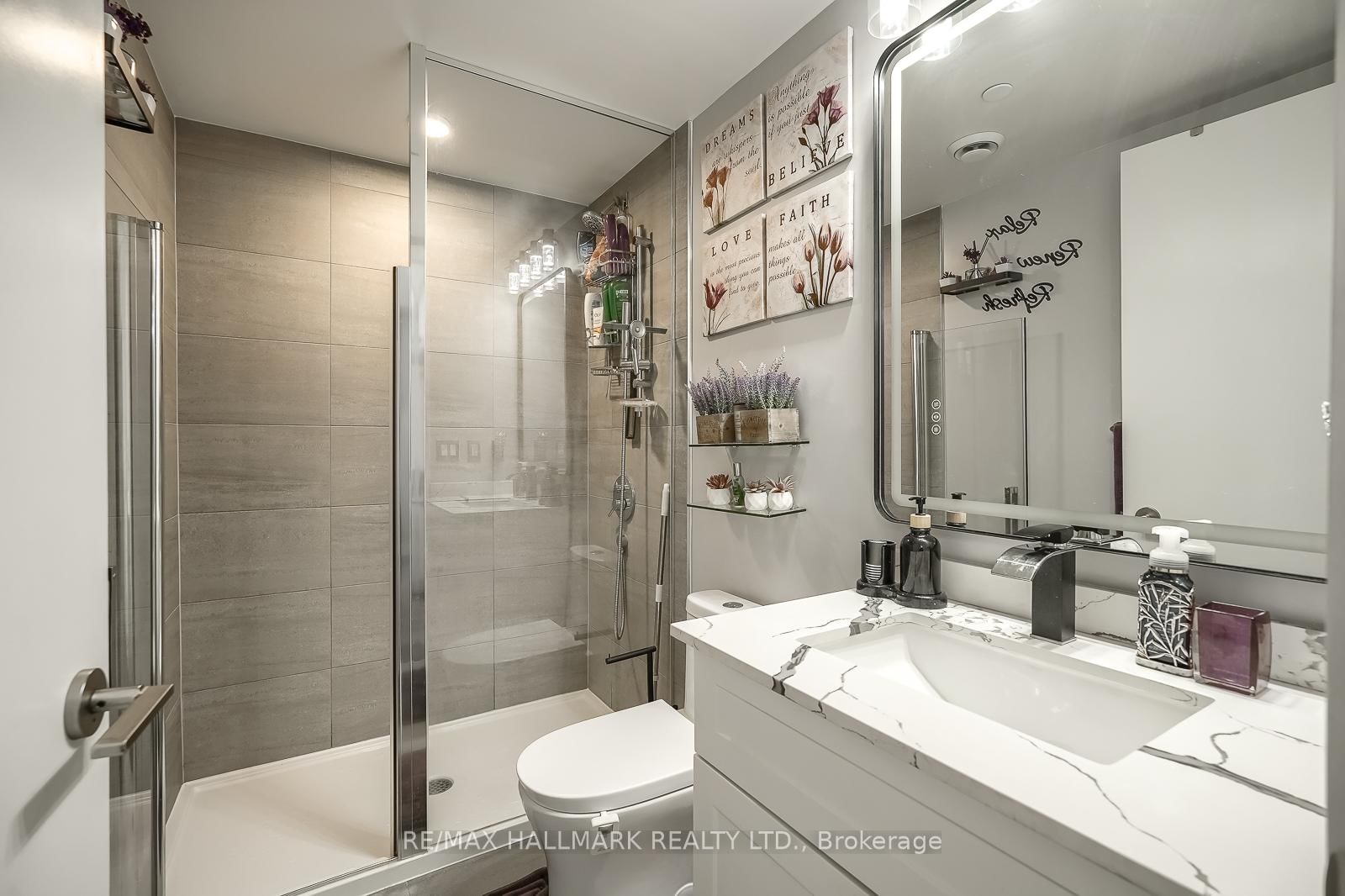 9 Tecumseth Street • #421 • Toronto, ON photo 16