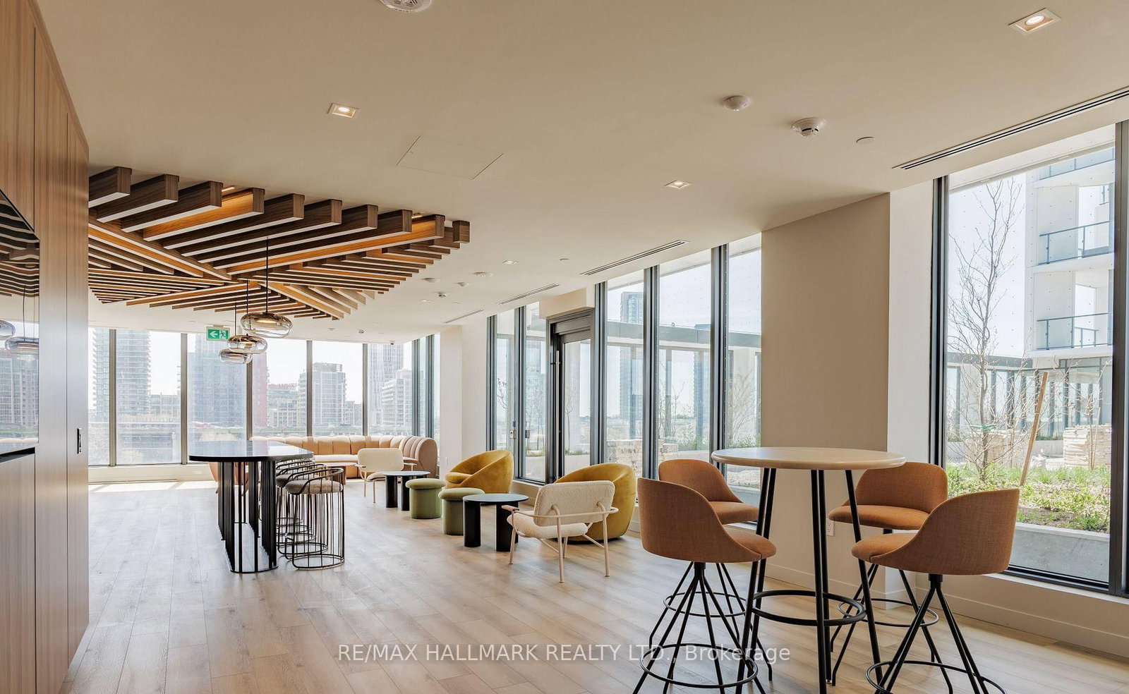 9 Tecumseth Street • #421 • Toronto, ON photo 29