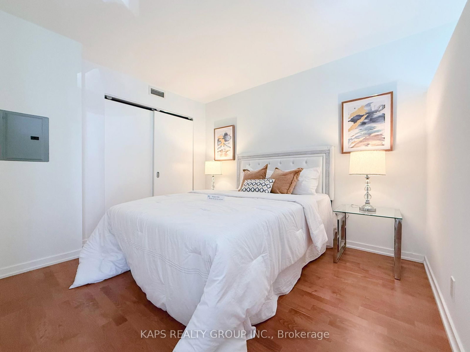 33 Lombard Street • #410 • Toronto, ON photo 6