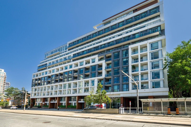 1110 - 223 St Clair Avenue W