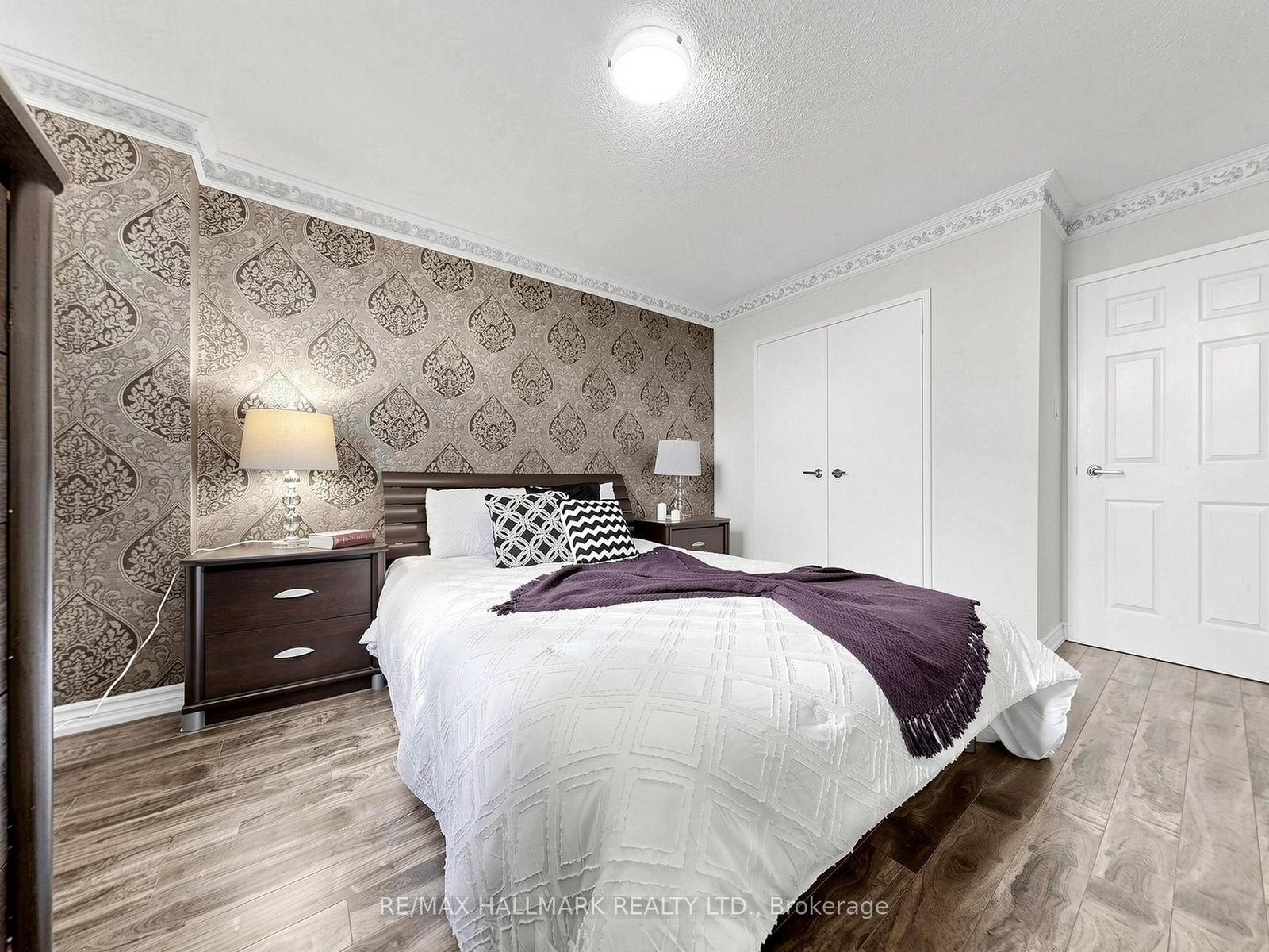 5 Parkway Forest Drive • #1609 • Toronto, ON photo 16
