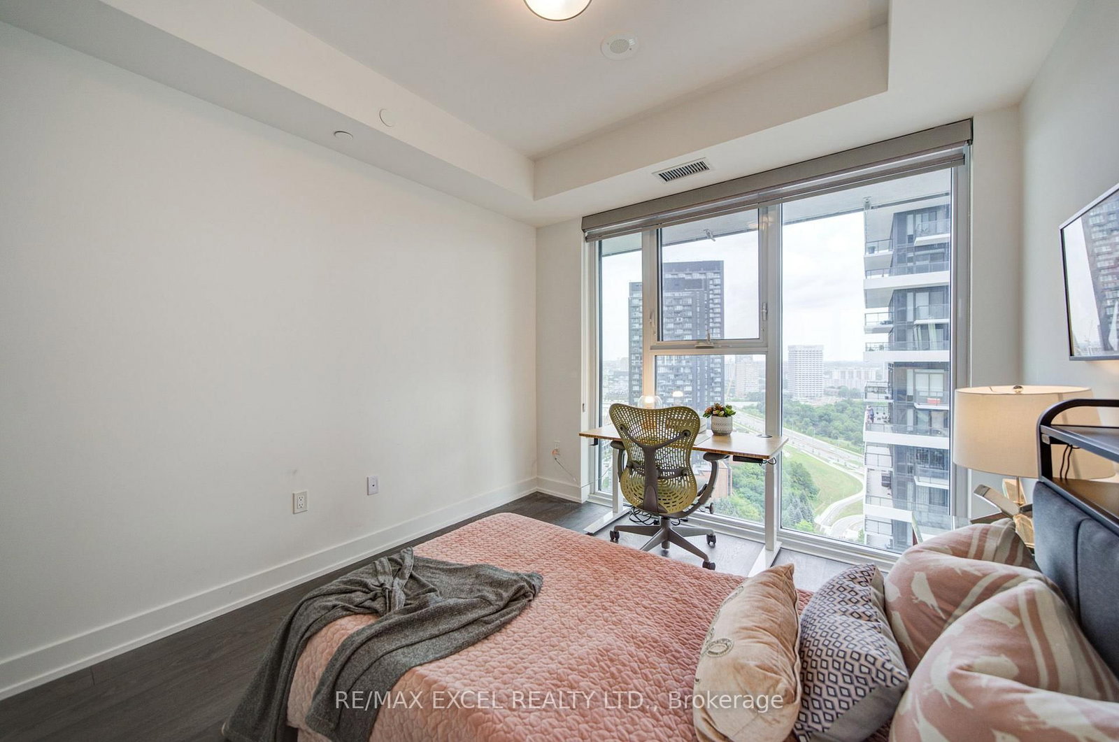20 Inn On The Park Drive • #2331 • Toronto, ON photo 34