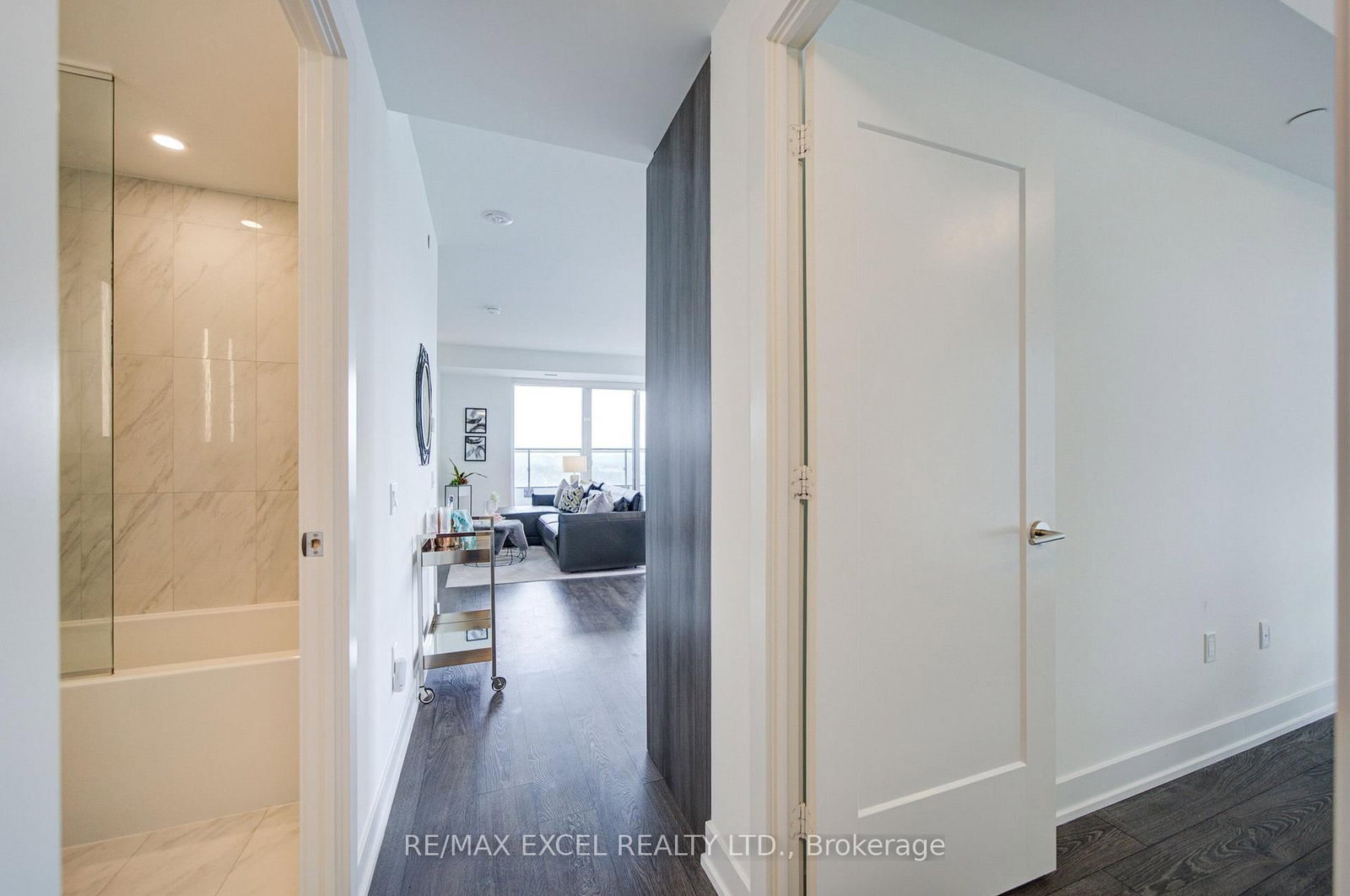 20 Inn On The Park Drive • #2331 • Toronto, ON photo 9