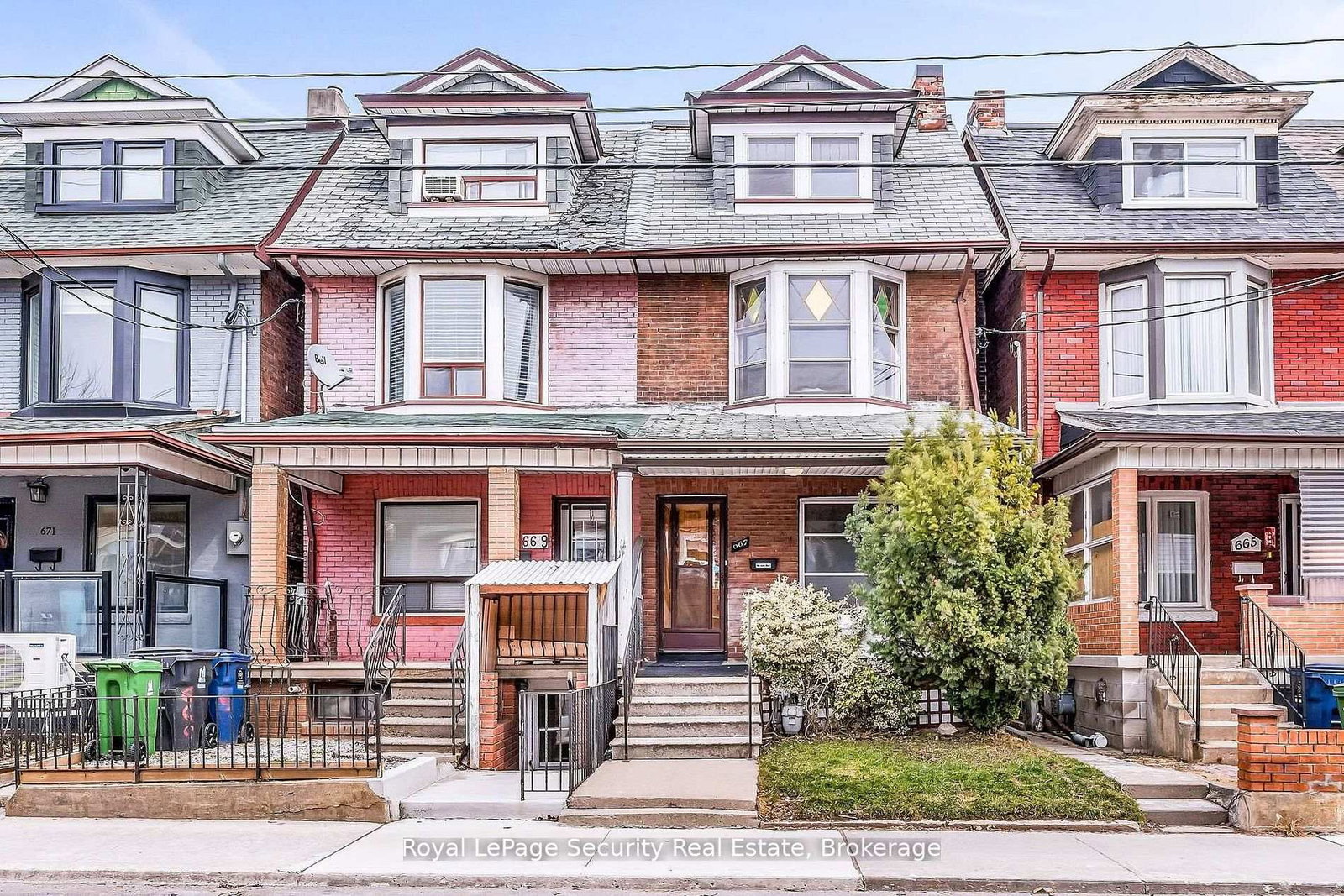 667 Ossington Avenue • Toronto, ON photo 1