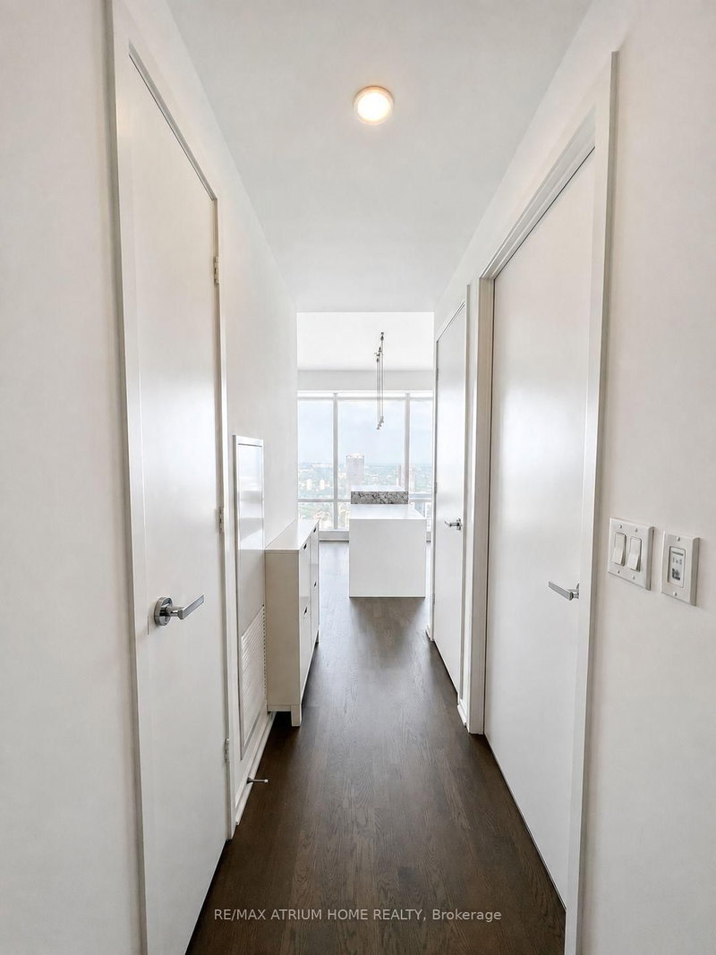 5403 - 1 Bloor Street E