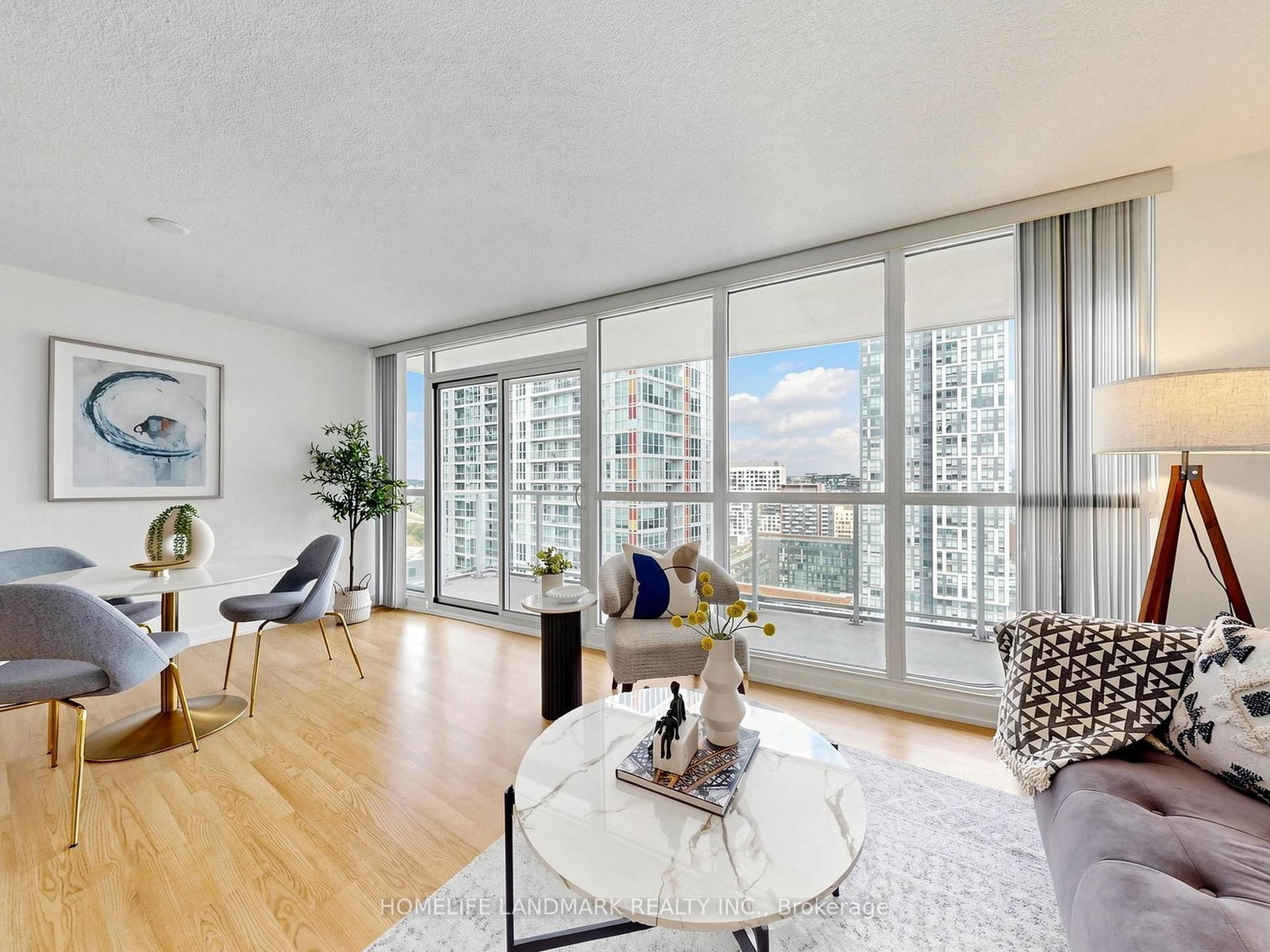 75 Queens Wharf Road • #2215 • Toronto, ON photo 10