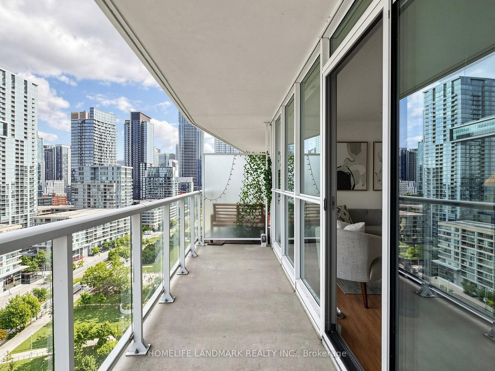 75 Queens Wharf Road • #2215 • Toronto, ON photo 25