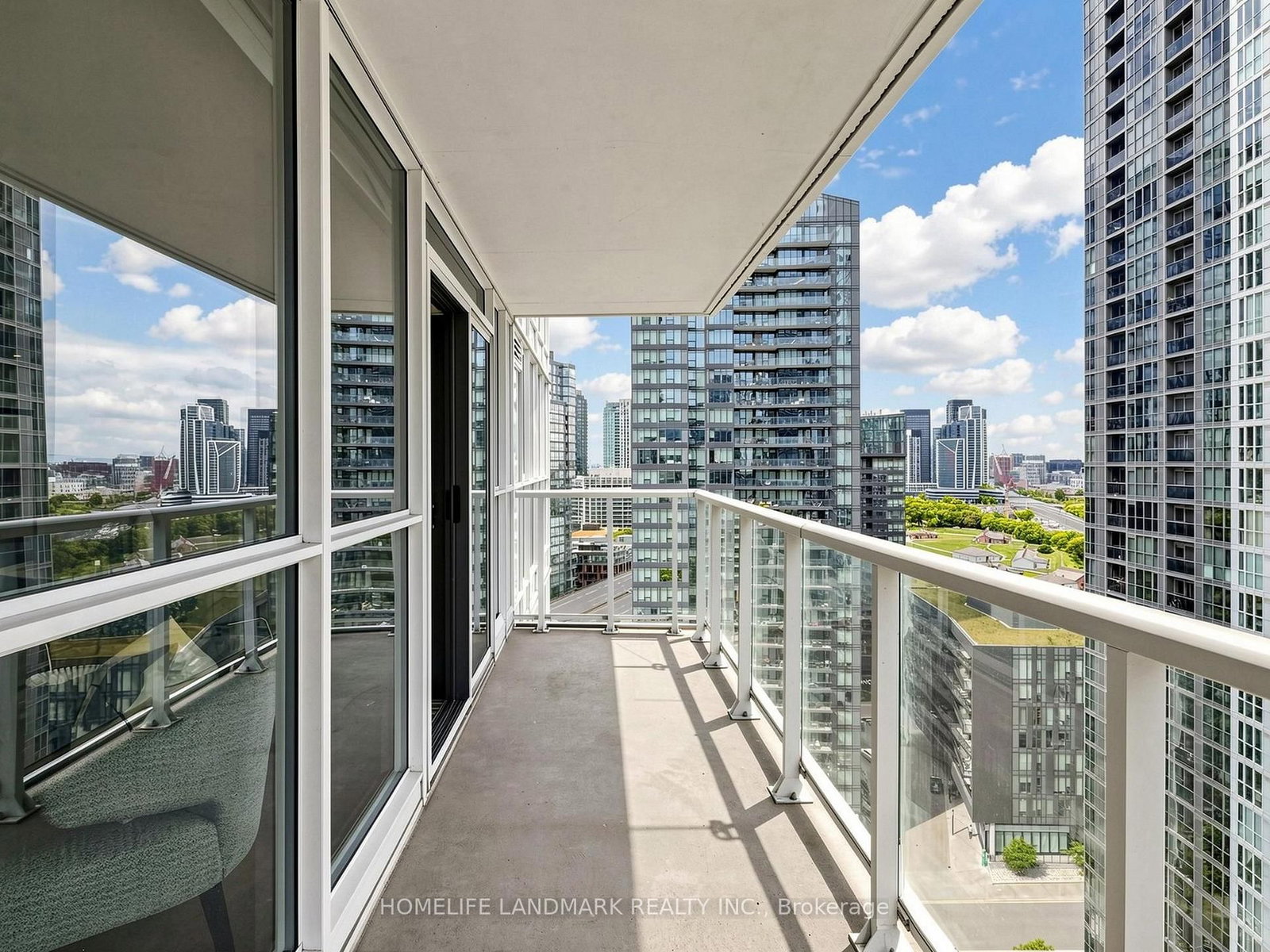 75 Queens Wharf Road • #2215 • Toronto, ON photo 27