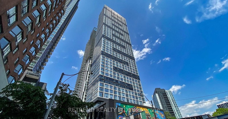 1201 - 181 Dundas Street E