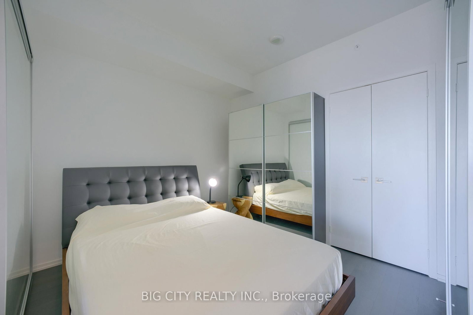70 Temperance Street • #4014 • Toronto, ON photo 10