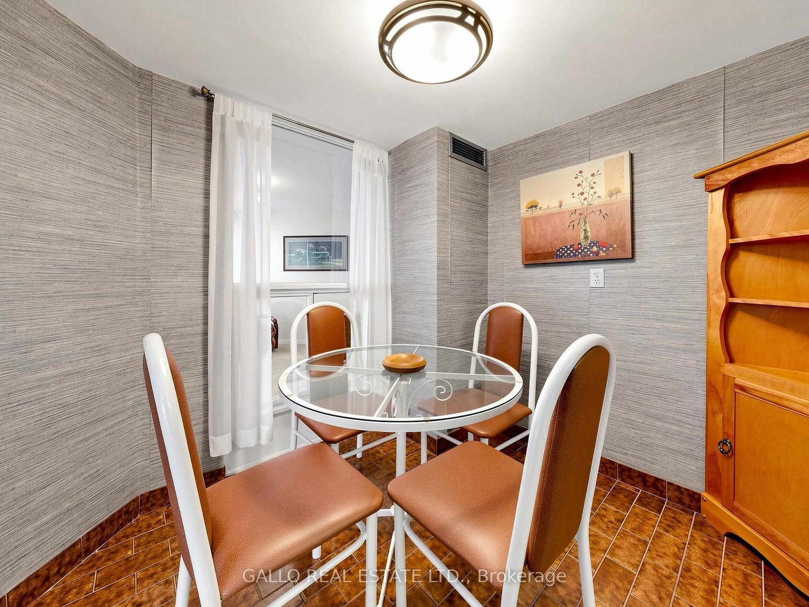 10 Kenneth Avenue • #203 • Toronto, ON photo 23