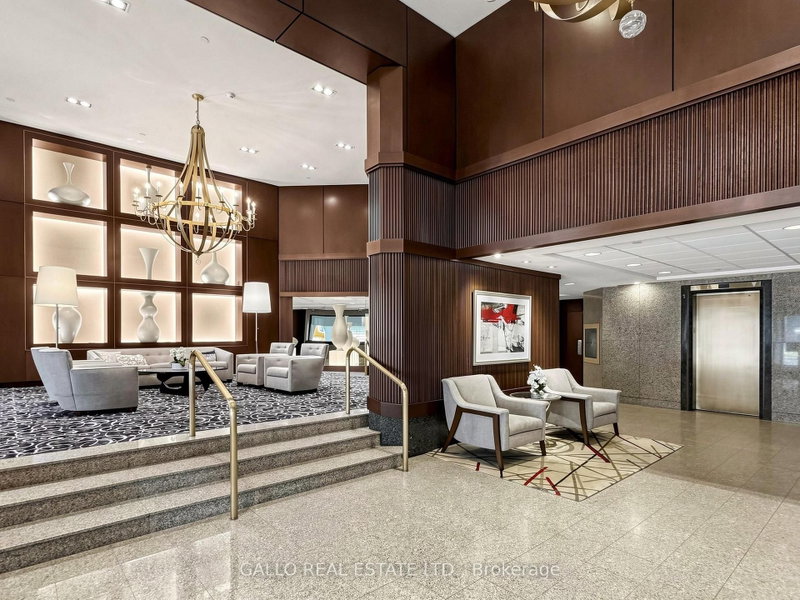 10 Kenneth Ave photo 4